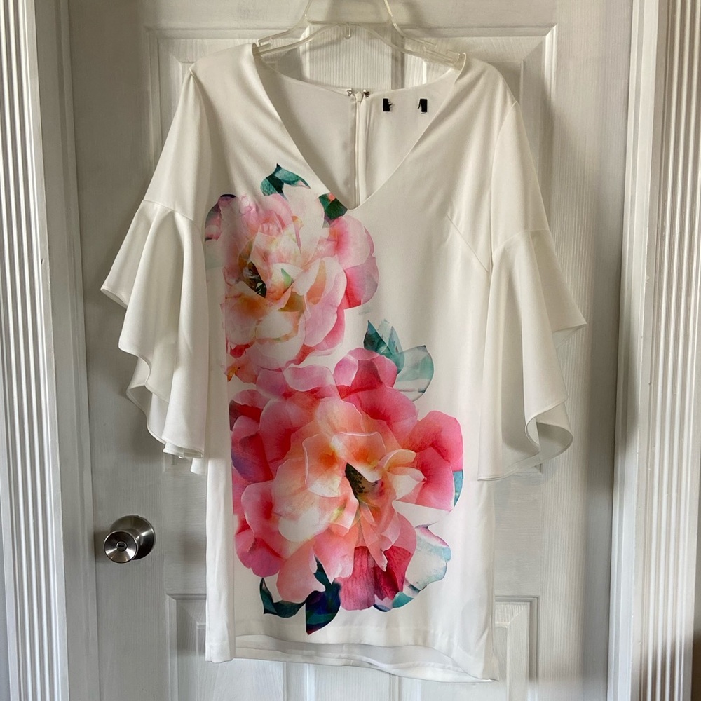 Guess Shift Dress V-Neck White Floral 3/4 Sleeves Size Small Art to Wear